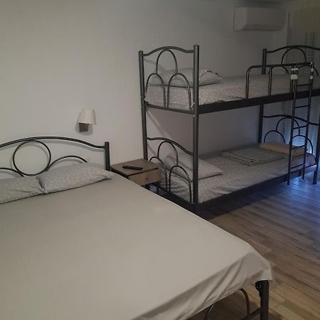 Villa Giannis Apartments Vrasná エクステリア 写真