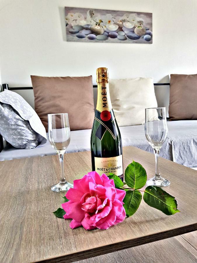 Villa Giannis Apartments Vrasná エクステリア 写真