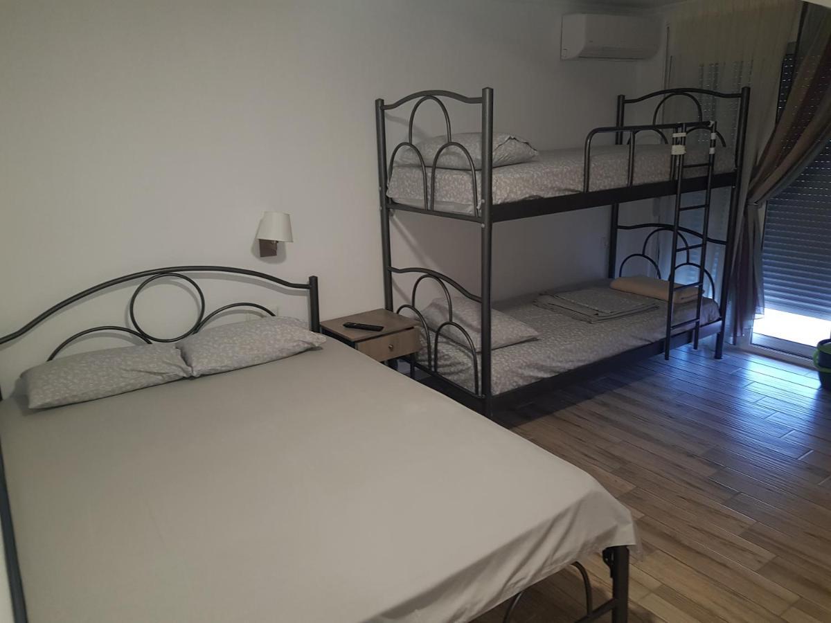Villa Giannis Apartments Vrasná エクステリア 写真