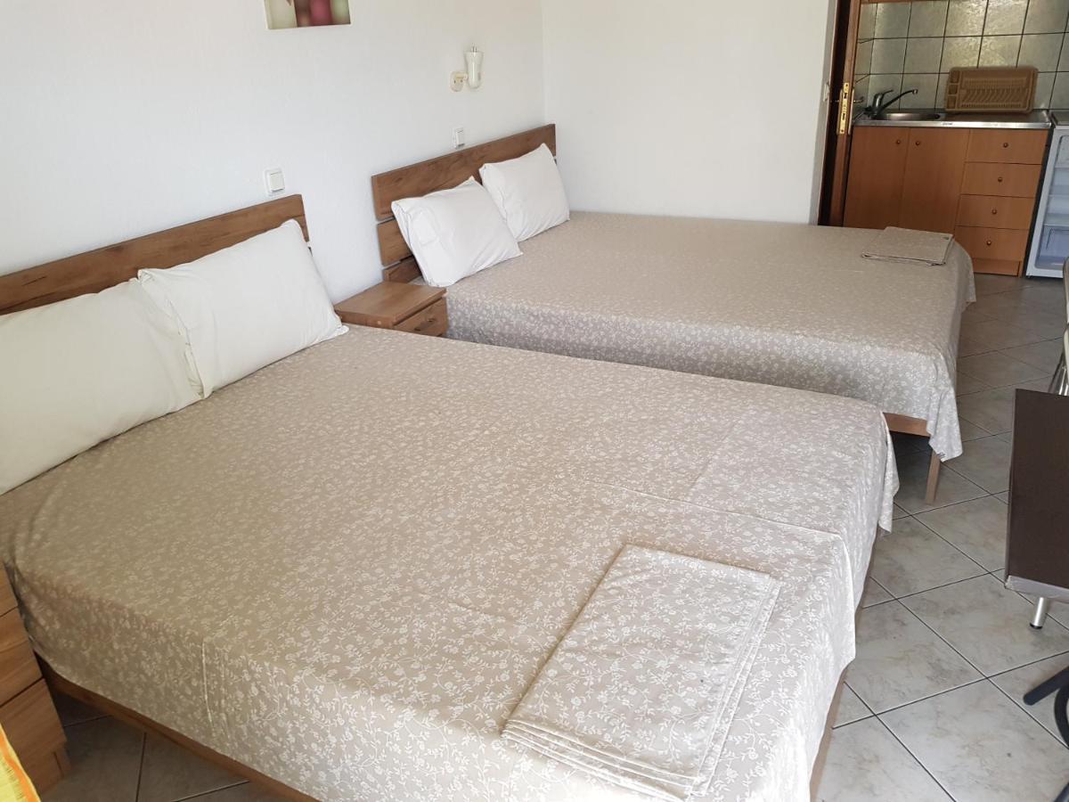 Villa Giannis Apartments Vrasná エクステリア 写真